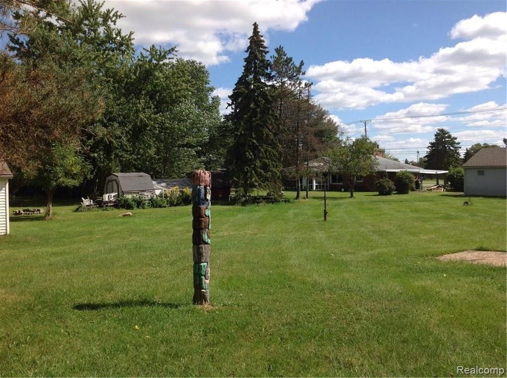 895 East Square Lake Road Troy, MI 48085 - Photo 21 of 21