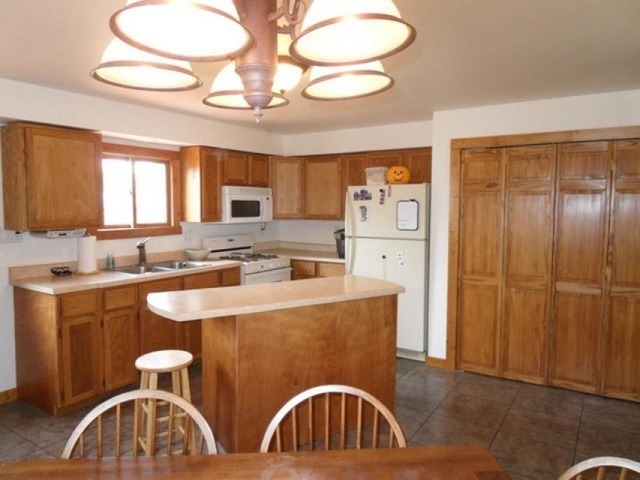 16573 Galena Road Plano, IL 60545 - Photo 5 of 22
