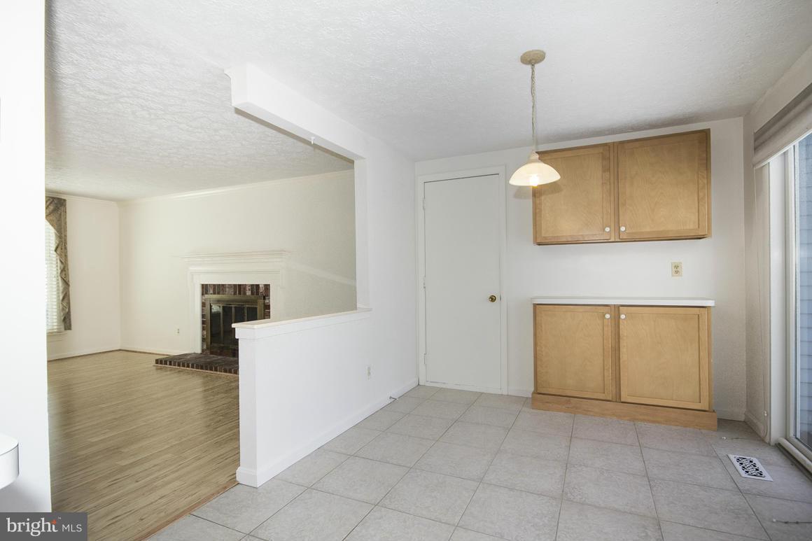 50 Boxthorn Road Abingdon, MD 21009 - Photo 11 of 30 Eat in Kitchen