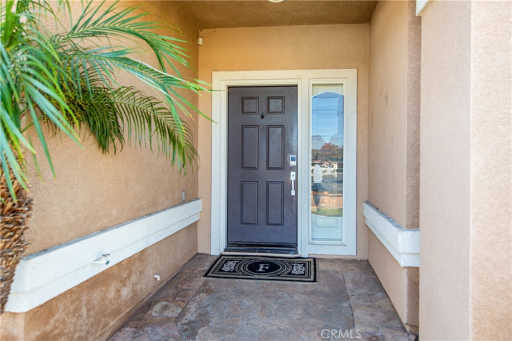 25313 Rolling Greens Way Saugus, CA 91350 - Photo 4 of 28