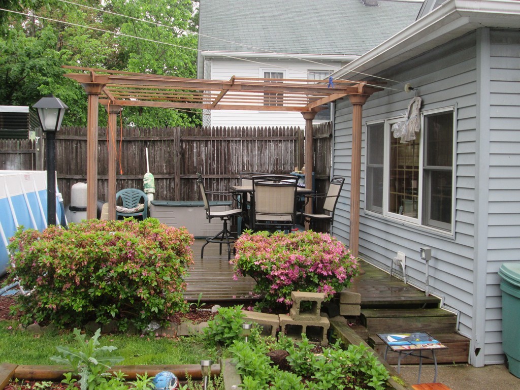 119 Ridgewood Avenue Holyoke, MA 01040 - Photo 21 of 28 Gallery Image 21