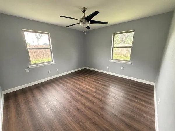 $2,200 | 812 Irwin Drive, Hurst, TX 76053