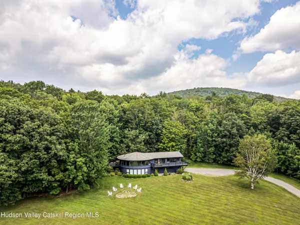 $835,000 | 407 Mill Street, Windham, NY 12496