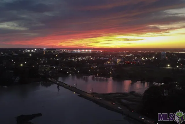 $3,480,000 | 2619 East Lakeshore Drive, Baton Rouge, LA 70808