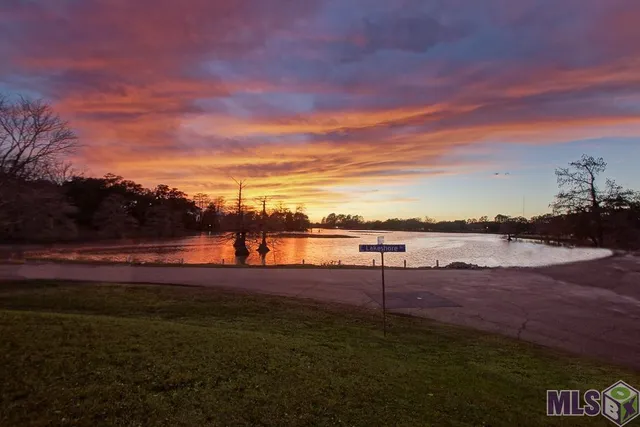 $3,480,000 | 2619 East Lakeshore Drive, Baton Rouge, LA 70808