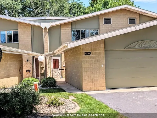 $210,000 | 1235 West Nicolet Circle, Appleton, WI 54914