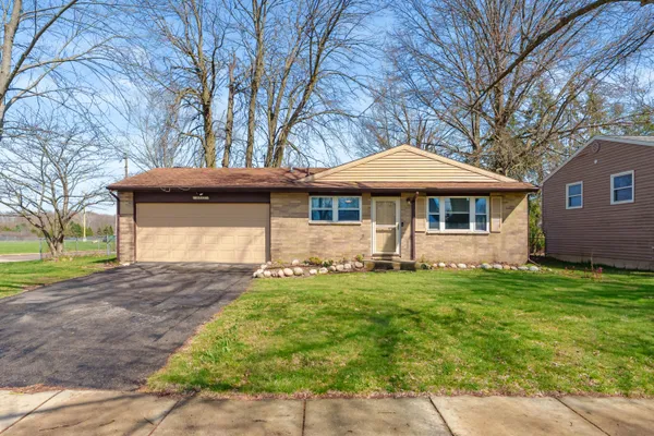 $251,500 | 4317 Farnham Avenue, Portage, MI 49002