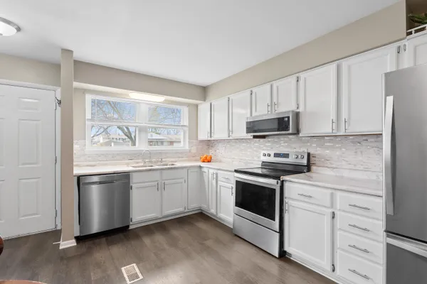 $251,500 | 4317 Farnham Avenue, Portage, MI 49002