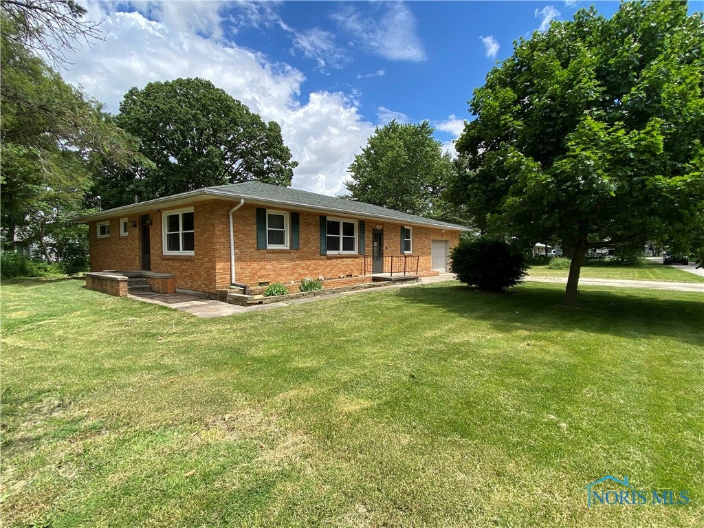 25742 Luckey Road Perrysburg, OH 43551 - Photo 1 of 38 Welcome Home to 25742 Luckey Road!!