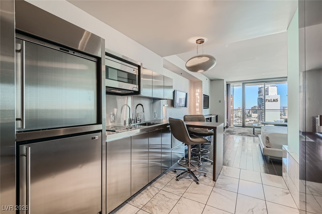 4381 West Flamingo Road, Unit 2608 Las Vegas, NV 89103 - Photo 7 of 11