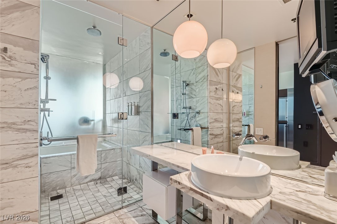 4381 West Flamingo Road, Unit 2608 Las Vegas, NV 89103 - Photo 8 of 11