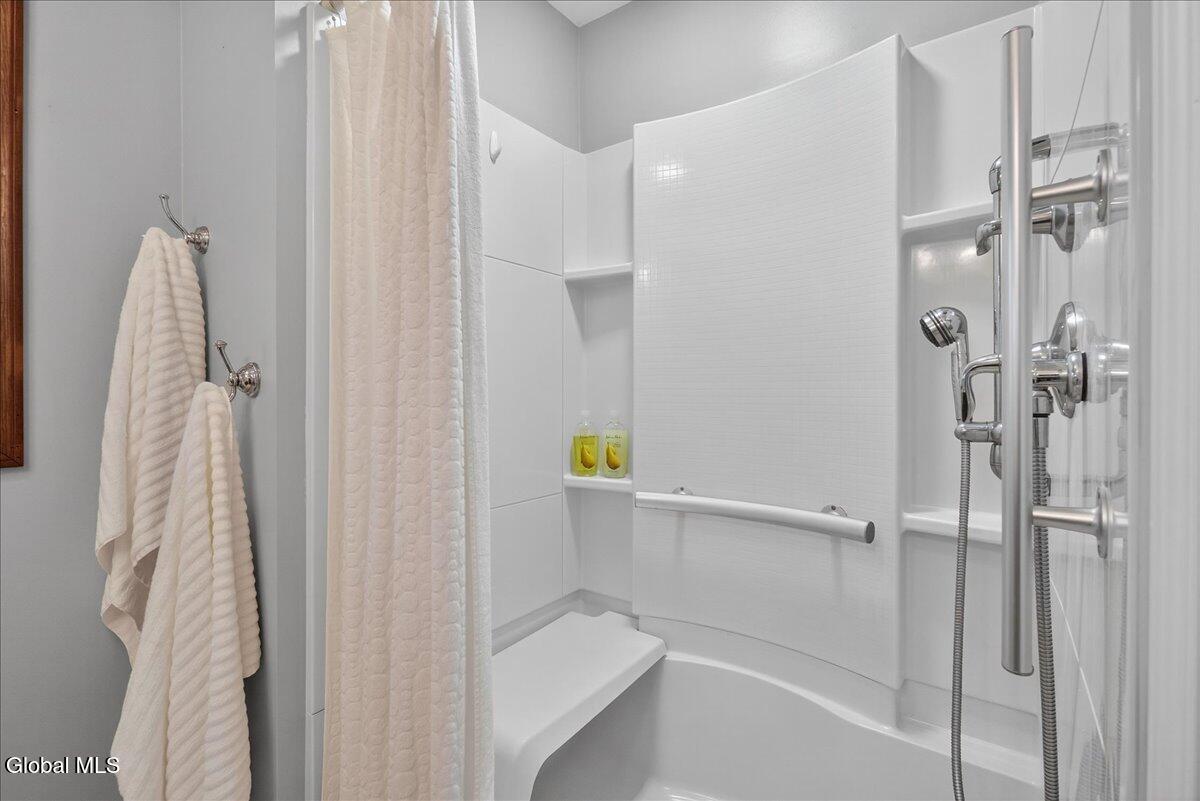 321 Middletown Road Halfmoon, NY 12188 - Photo 15 of 47 17-321 Middletown Rd-17