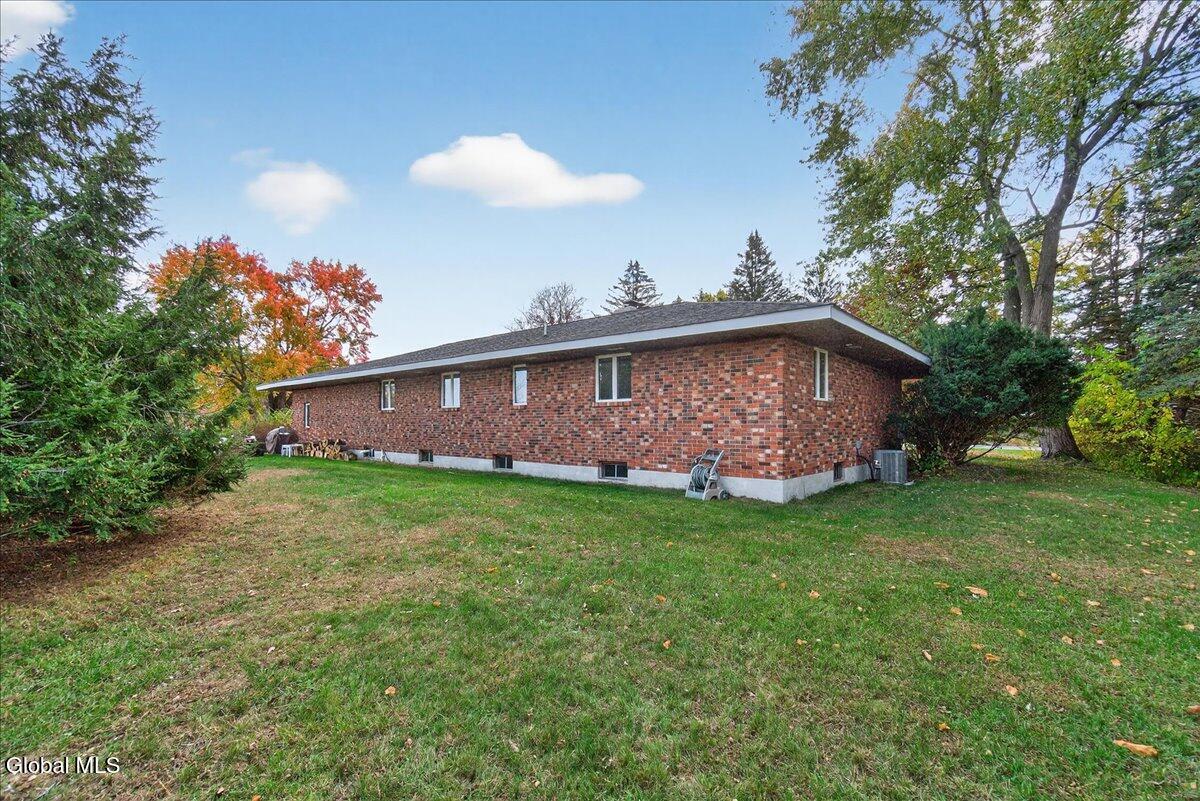 321 Middletown Road Halfmoon, NY 12188 - Photo 32 of 47 43-321 Middletown Rd-43