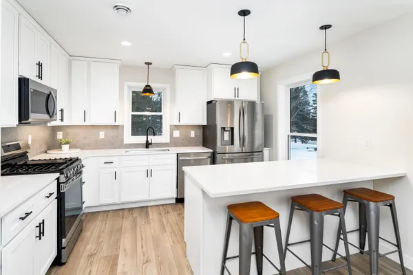 $458,500 | 2108 Cottage Hl Circle, Duluth, MN 55811