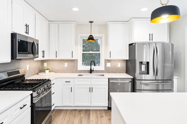 $458,500 | 2108 Cottage Hl Circle, Duluth, MN 55811