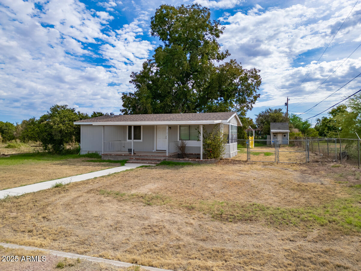 3131 North Gilbert Road Mesa, AZ 85203 - Photo 15 of 17 mobile home at corner of property