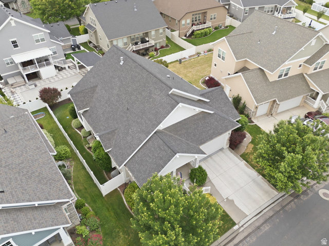 2109 Sunflower Lane Mapleton, UT 84664 - Photo 6 of 43 Beautiful Rambler Home w/Mountain Views! Professional Landscaping, Large Front Porch, Large Covered Back Deck & Separate Basement Entrance