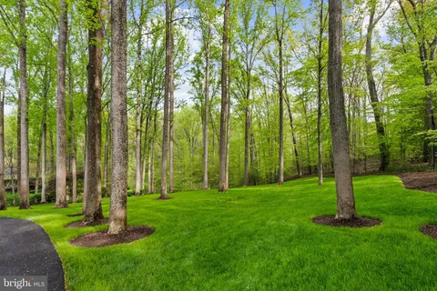 $11,250,000 | 9112-9120 Mine Run Drive, Great Falls, VA 22066