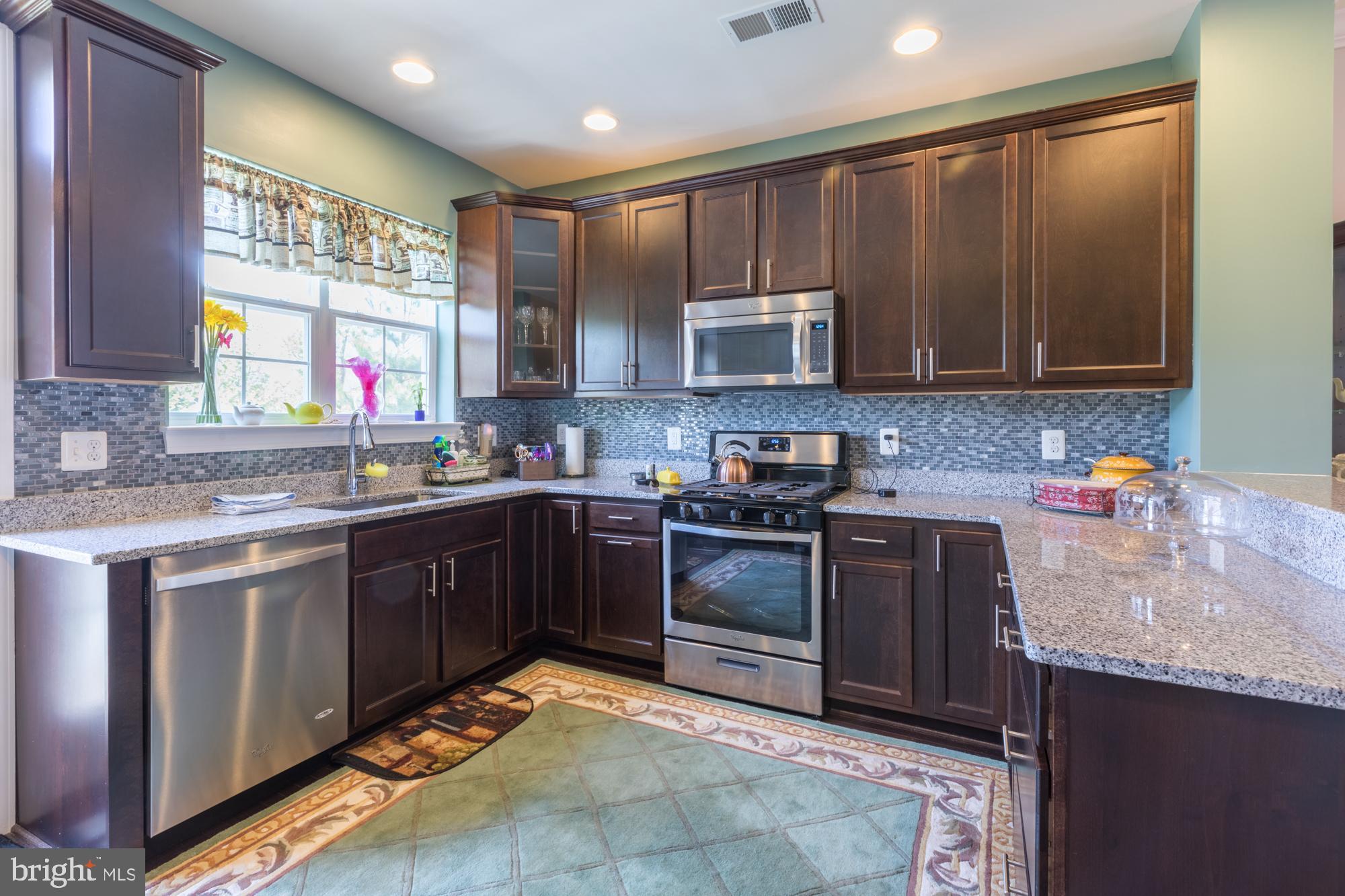 7458 Riding Meadow Way, Unit 32 Manassas, VA 20111 - Photo 8 of 34 Gallery Image 8