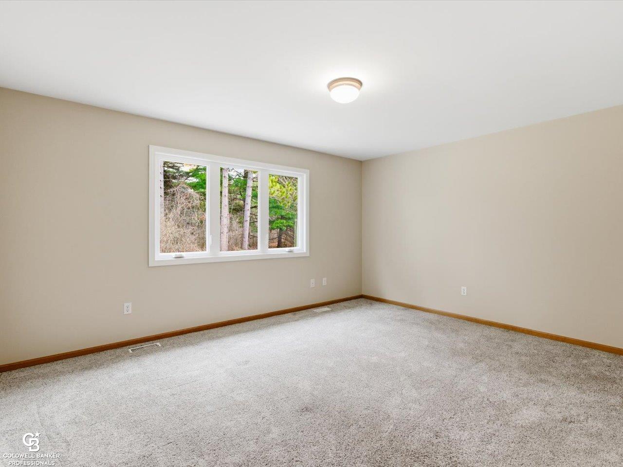 7262 Lakeshore Road Lakeport, MI 48059 - Photo 18 of 55
