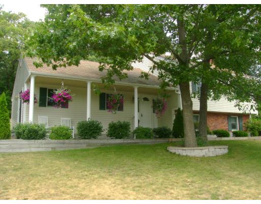 23 Inman Road Weymouth, MA 02188 - Photo 1 of 29