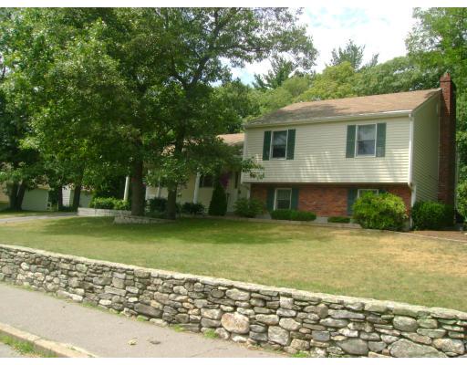 23 Inman Road Weymouth, MA 02188 - Photo 3 of 29
