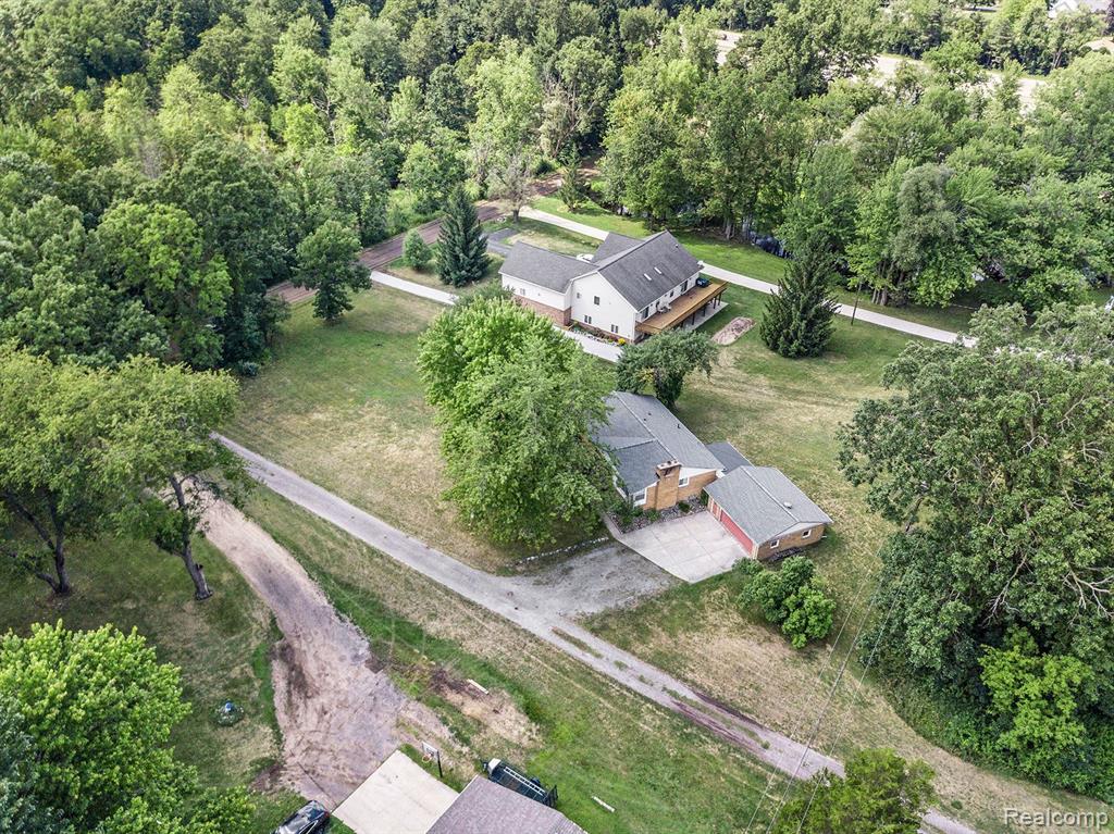 7280 Perry Lake Road Clarkston, MI 48346 - Photo 25 of 27 Gallery Image 25