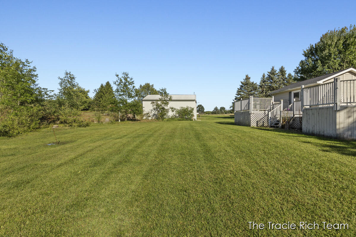 656 20 Mile Road Barryton, MI 49305 - Photo 39 of 55 IMG_1035