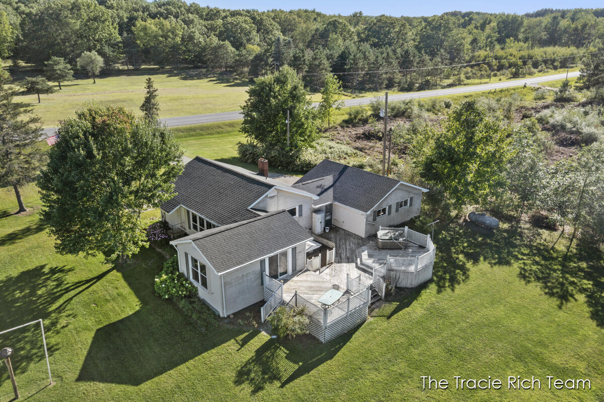 656 20 Mile Road Barryton, MI 49305 - Photo 50 of 55 IMG_1046