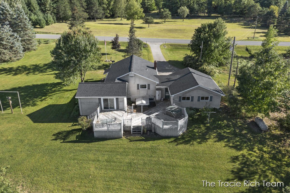 656 20 Mile Road Barryton, MI 49305 - Photo 51 of 55 IMG_1047