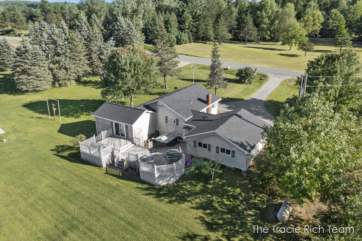 656 20 Mile Road Barryton, MI 49305 - Photo 52 of 55 IMG_1048