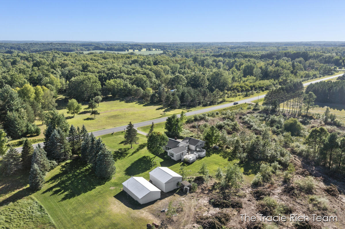 656 20 Mile Road Barryton, MI 49305 - Photo 55 of 55 IMG_1051