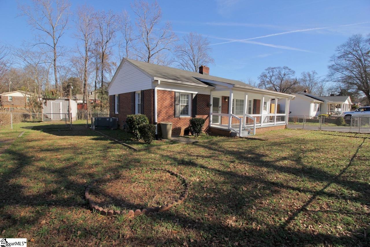17 Springfield Avenue Greenville, SC 29611 - Photo 25 of 34