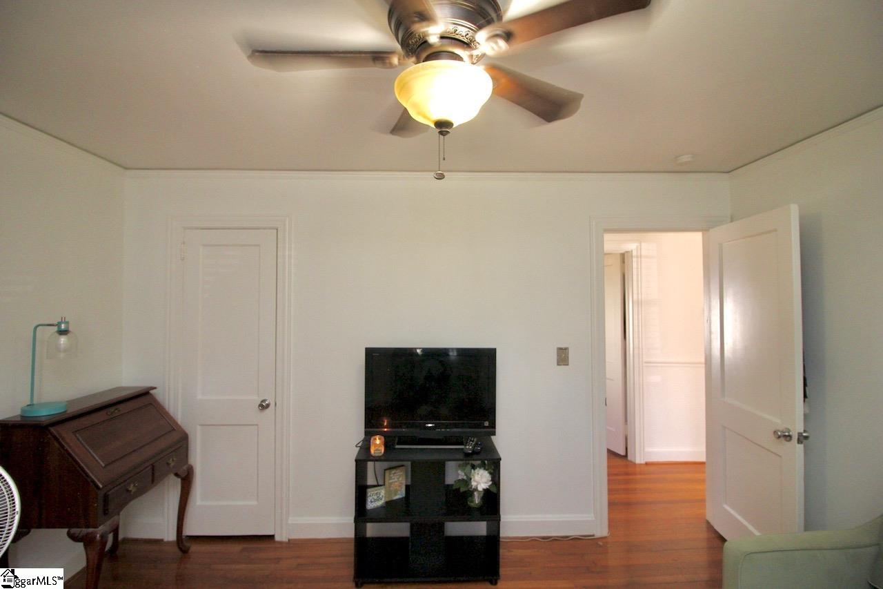 17 Springfield Avenue Greenville, SC 29611 - Photo 33 of 34