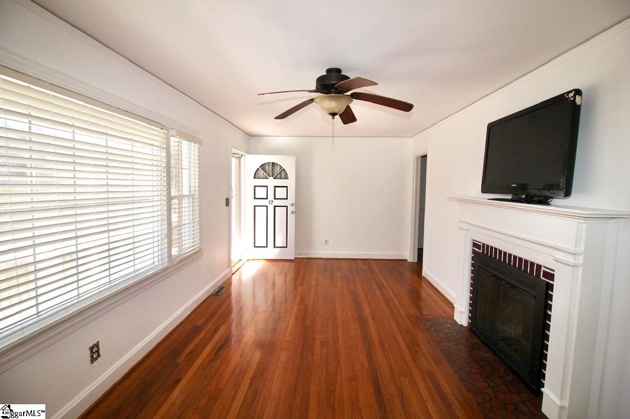 17 Springfield Avenue Greenville, SC 29611 - Photo 4 of 34