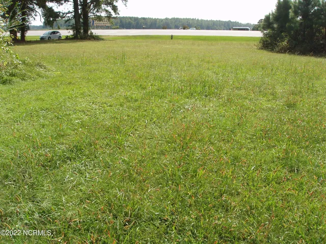 $200,000 | 1861 Caratoke Highway, Moyock, NC 27958