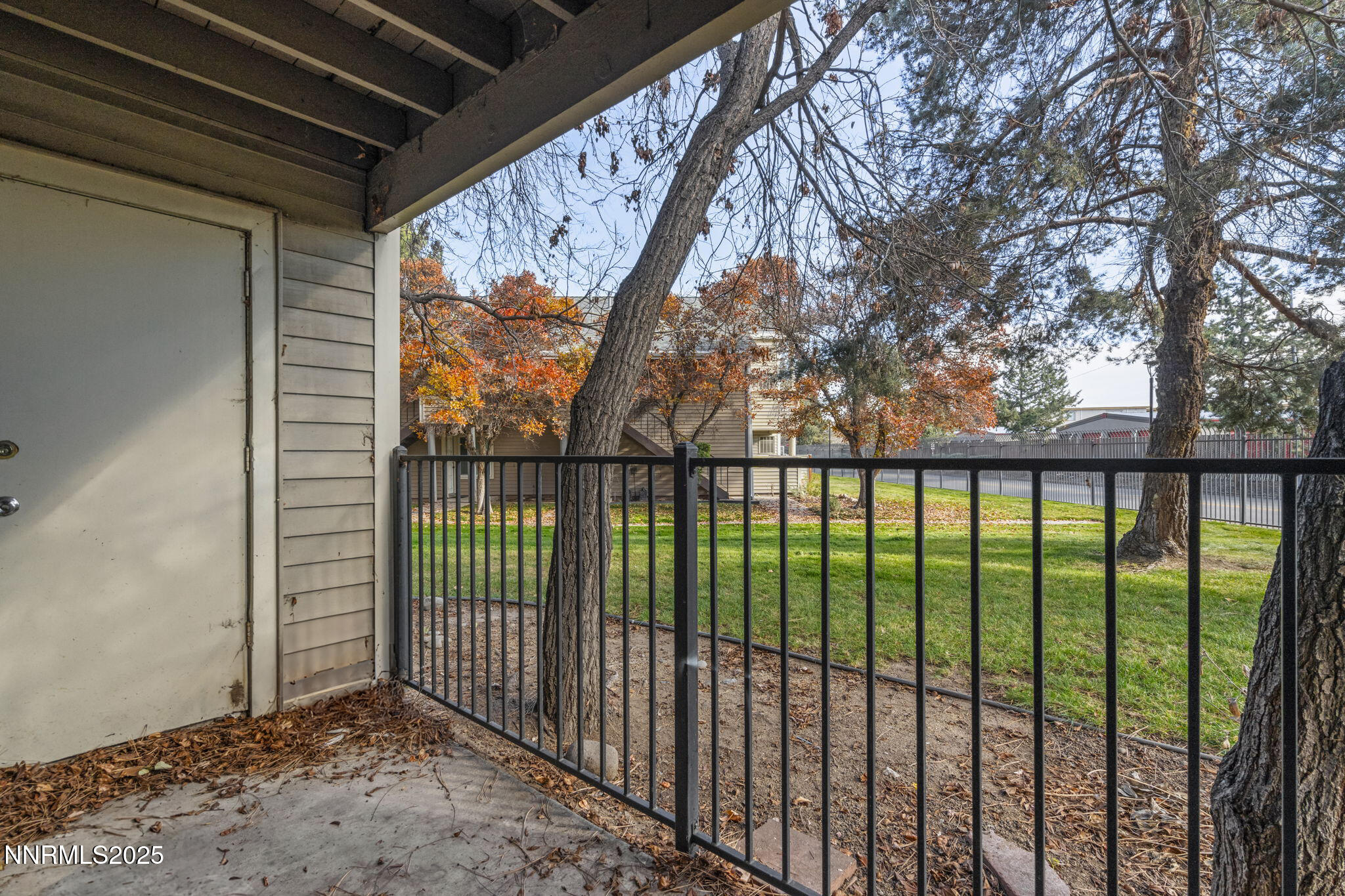 2371 Roundhouse Road Sparks, NV 89431 - Photo 13 of 16 19-web-or-mls-_DSC8238