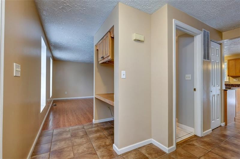 402 Three Degree Road Renfrew, PA 16053 - Photo 5 of 25