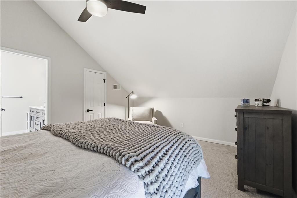 10661 Riggs Drive Overland Park, KS 66212 - Photo 20 of 32