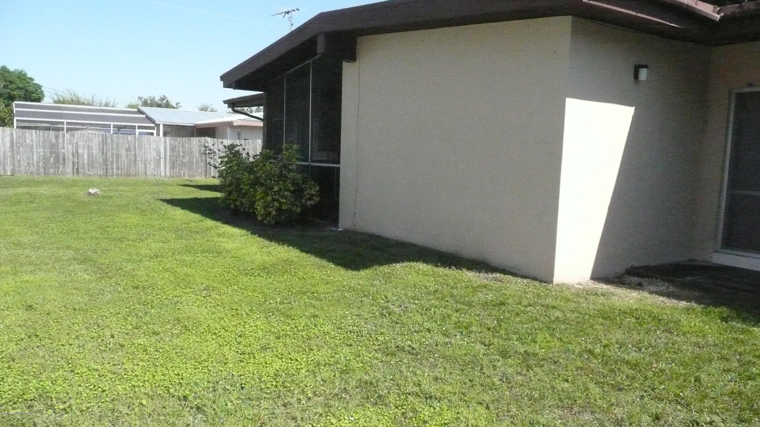 912 Chace Lane Northeast Palm Bay, FL 32905 - Photo 19 of 23 P1040629