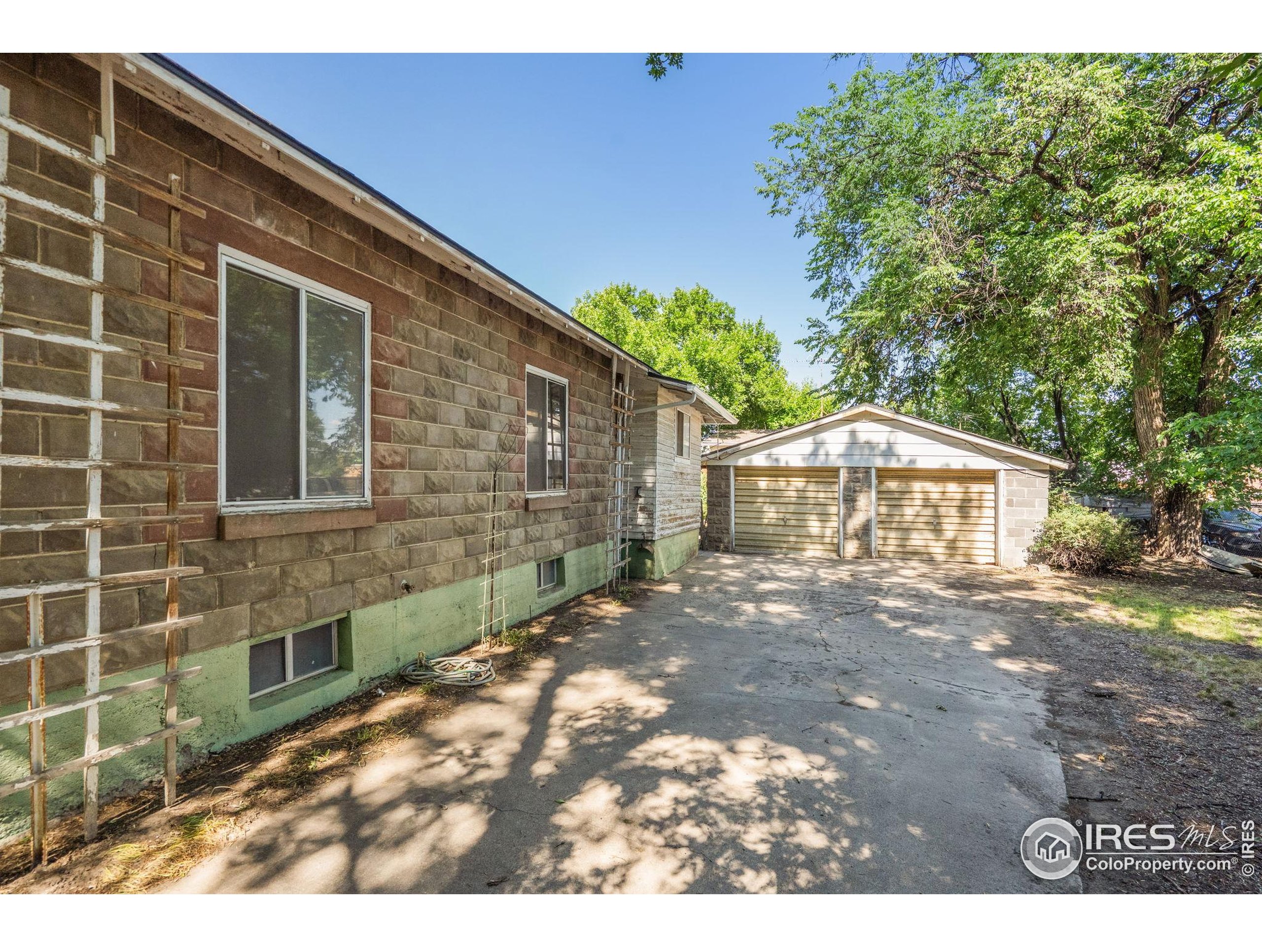 21 North Rutherford Avenue Johnstown, CO 80534 - Photo 3 of 25