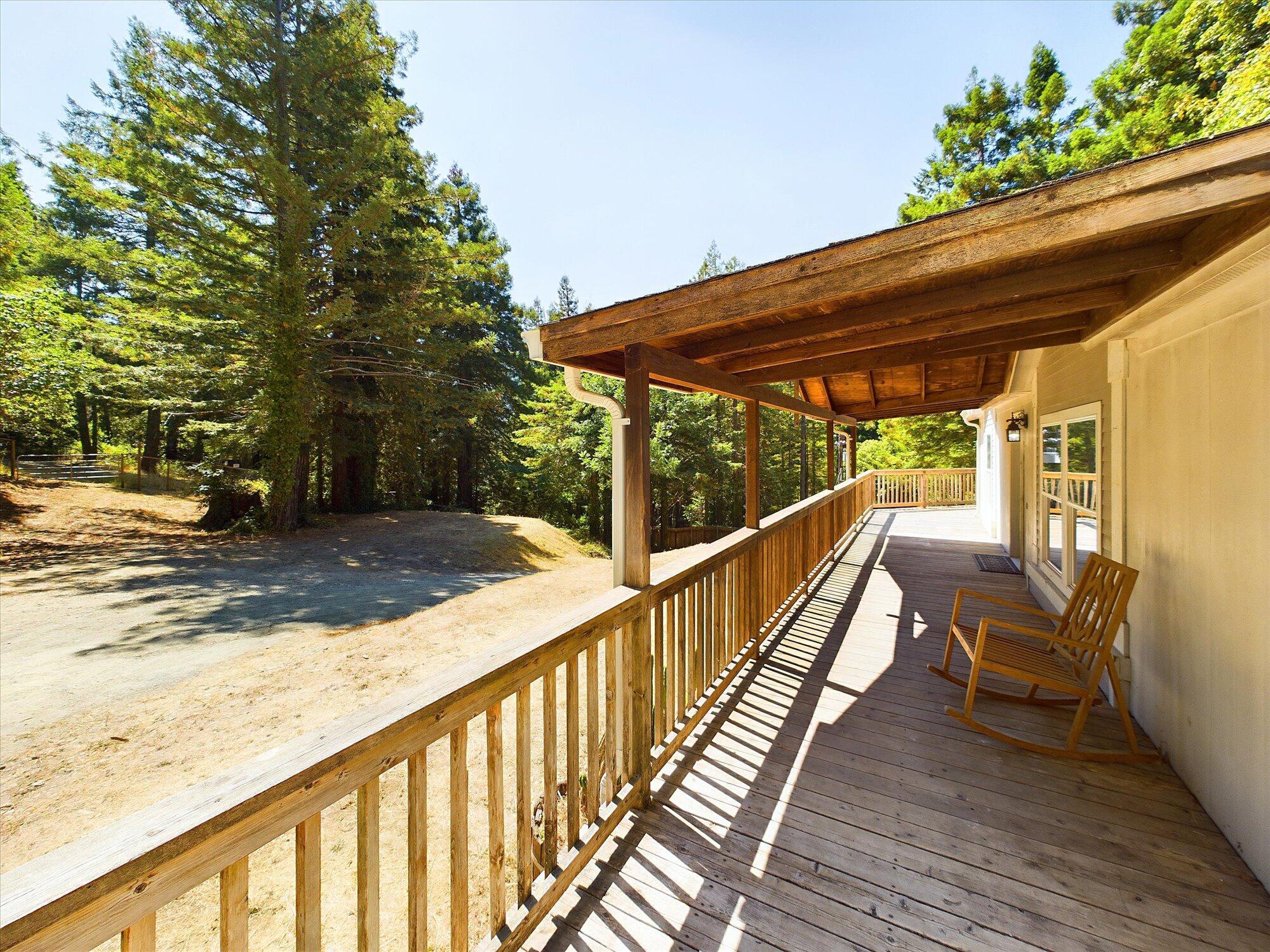 210 Madrone Road Weott, CA 95571 - Photo 11 of 81 Gallery Image 11