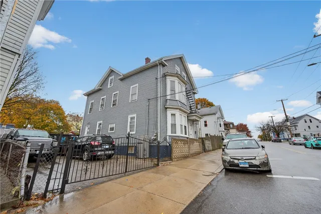 $679,900 | 160 Magnolia Street, Providence, RI 02909