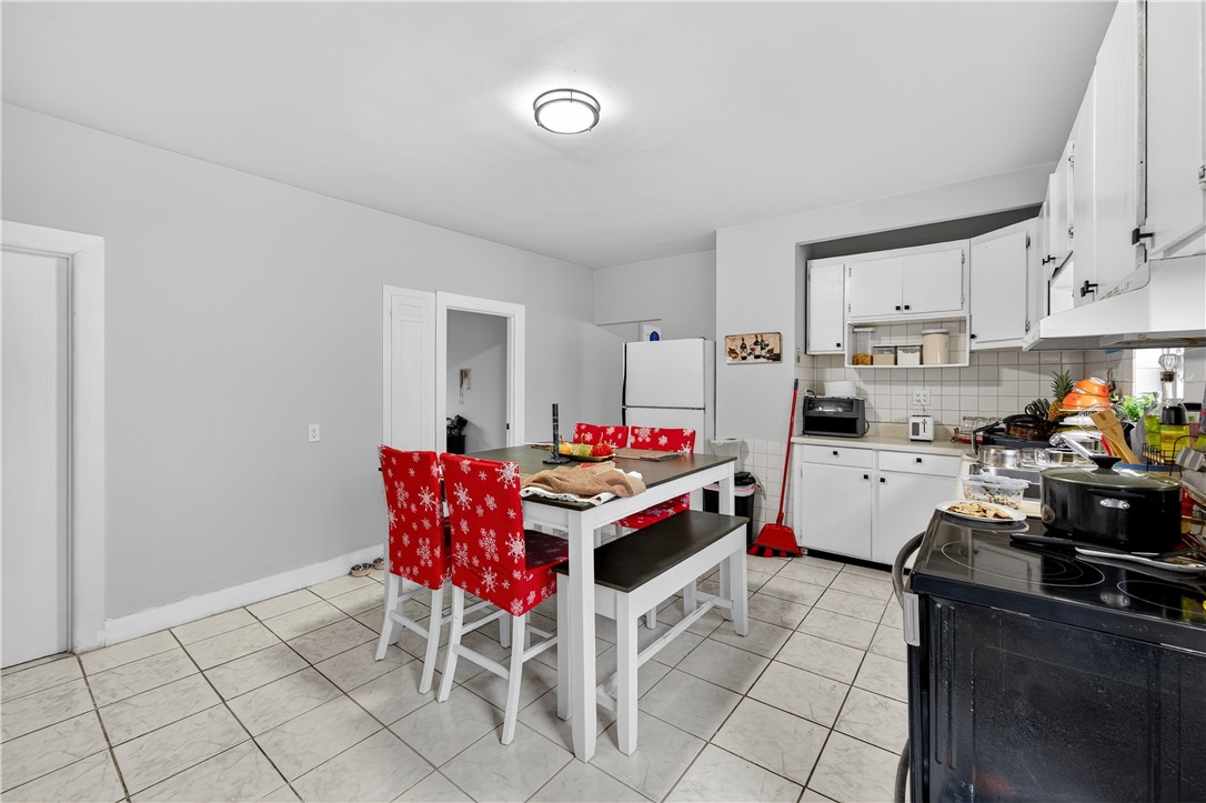 160 Magnolia Street Providence, RI 02909 - Photo 20 of 28