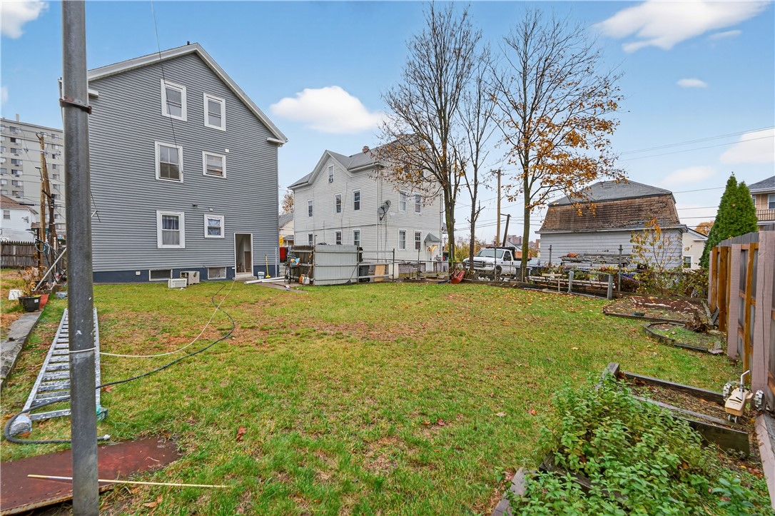 160 Magnolia Street Providence, RI 02909 - Photo 3 of 28