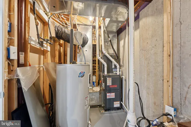 a view of a storage & utility room
