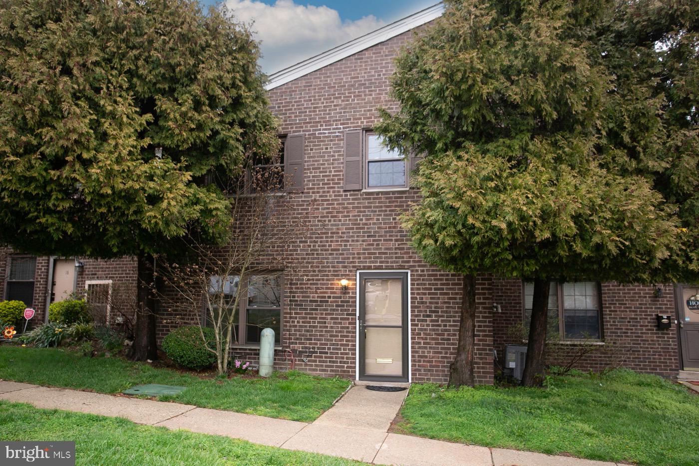 7015 Ridge Avenue, Unit 17 Philadelphia, PA 19128 - Photo 3 of 20 Gallery Image 3