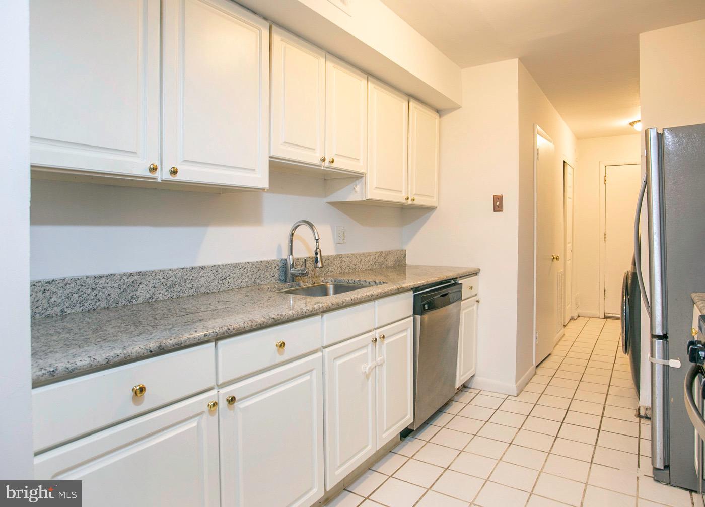 7015 Ridge Avenue, Unit 17 Philadelphia, PA 19128 - Photo 8 of 20 Gallery Image 8