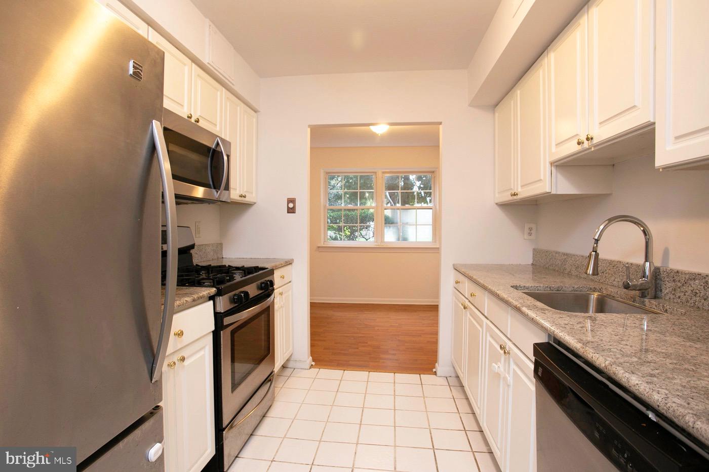 7015 Ridge Avenue, Unit 17 Philadelphia, PA 19128 - Photo 10 of 20 Gallery Image 10