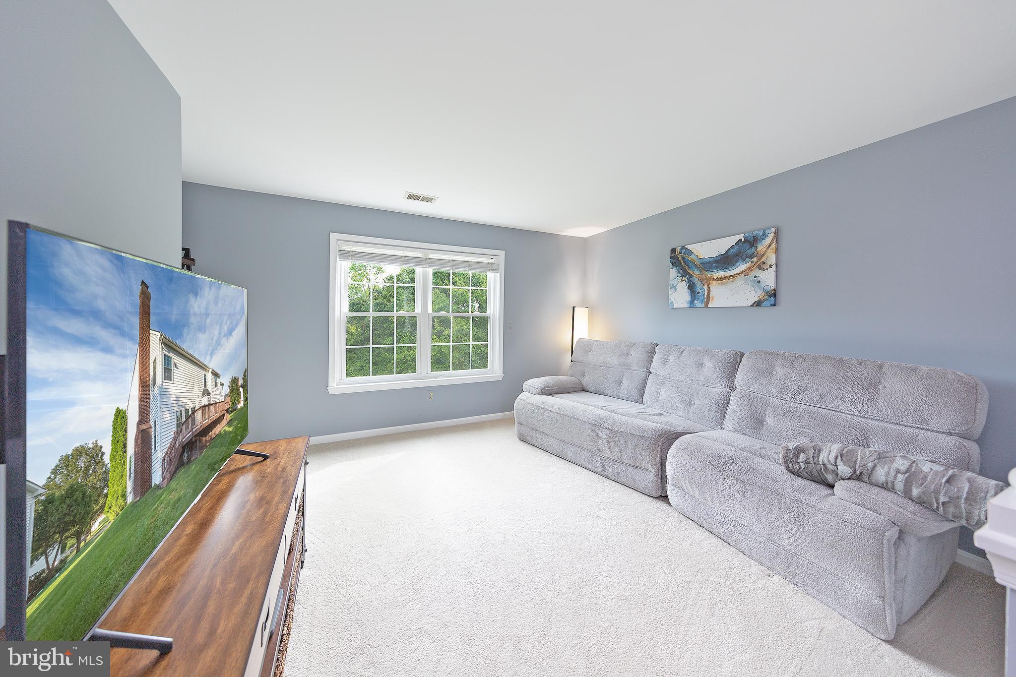2314 Hurlingham Lane Reston, VA 20191 - Photo 15 of 40 Owner's Sitting Area